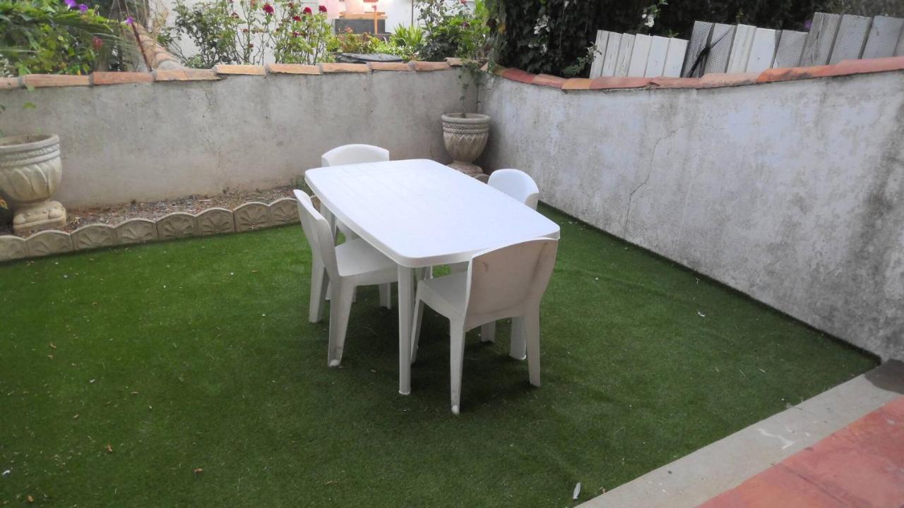 Refurbished Apartment 4 People 300M From The Sea Сент-Марі-де-ла-Мер Екстер'єр фото